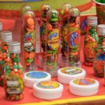 Kit de lembrancinhas decoradas com o tema da festa